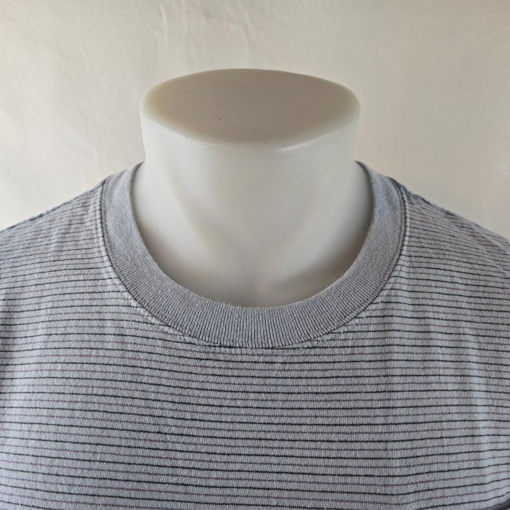 Carhartt T Shirt Men Medium Blue Striped Pocket Tee Workwear Relaxed Heavyweight - Picture 2 of 8
